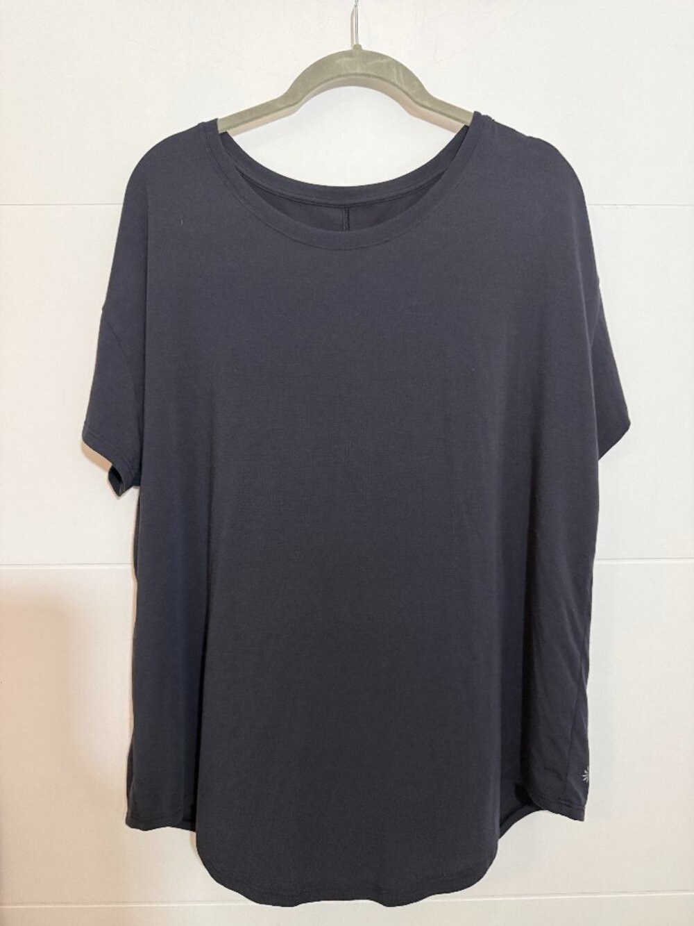 Athleta Short Sleeve Tee - Navy Size L